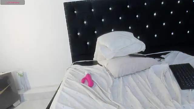 Majo_baby's cam snapshot