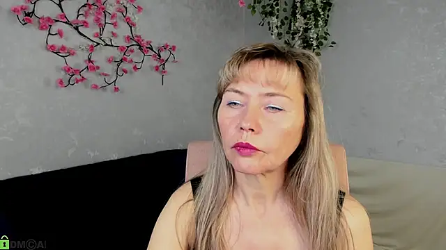 Carla_Vogue's cam snapshot