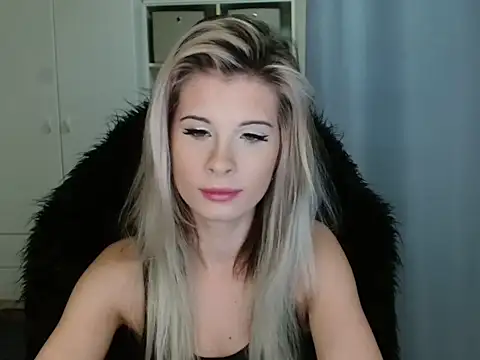 KristineGlow's cam snapshot