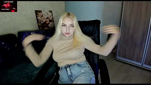 Stella__Cox's cam snapshot