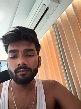 BeardedBulge live sex cam