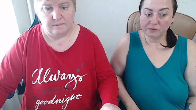 Bertie_Adeline's cam snapshot