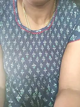 kruthika-telugu's cam snapshot