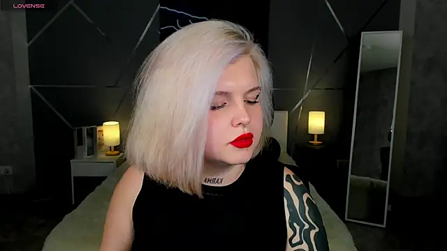 shadow_purr's cam snapshot