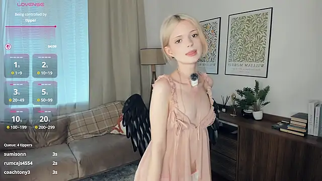 LaureMestler live sex cam