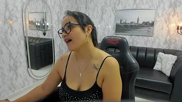 AlexandraMilff's cam snapshot