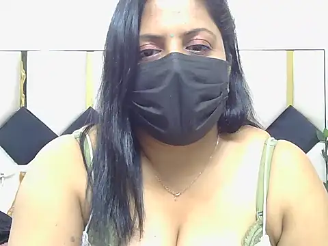 Its-ishikaa's cam snapshot