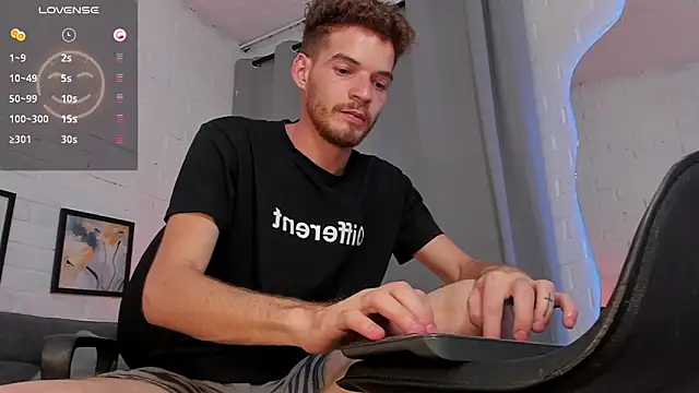 MATEO_HUNTER's cam snapshot