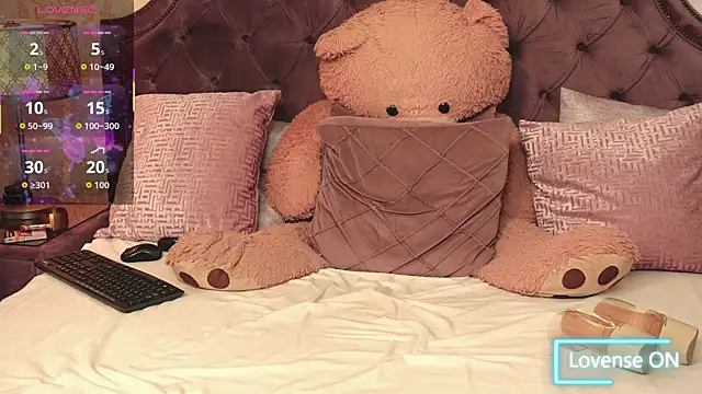 JaneDevine's cam snapshot