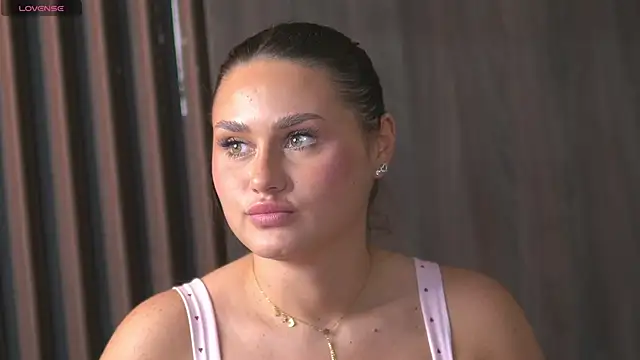 KayaAzur's cam snapshot