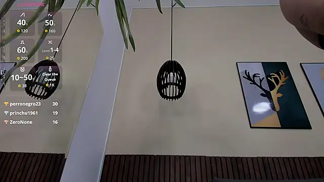 EmillyHarper_'s cam snapshot