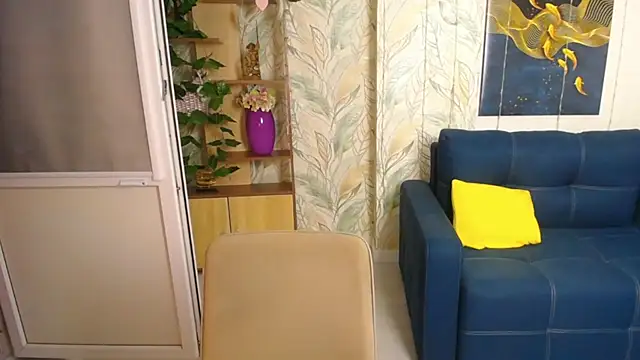 GoldenLadyyy's cam snapshot