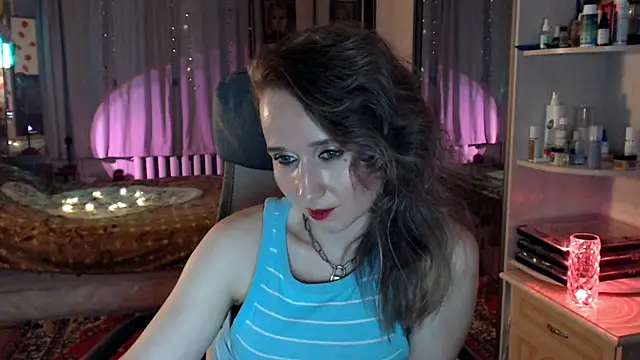 ClassyInna's cam snapshot