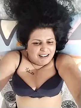 Jann_Riya333's cam snapshot