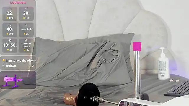 Candaceoweens's cam snapshot