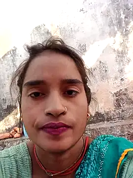 PIYALIRANII's cam snapshot