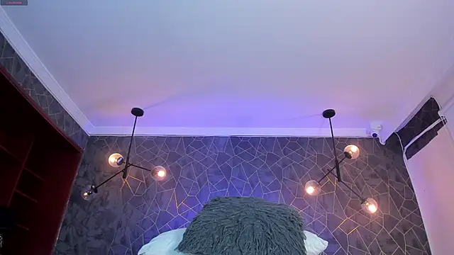 zephyra-angels's cam snapshot