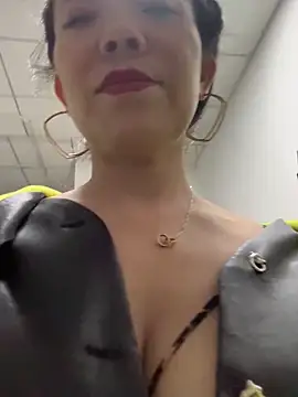 anna_2024's cam snapshot