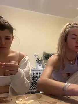 BettiVance's cam snapshot