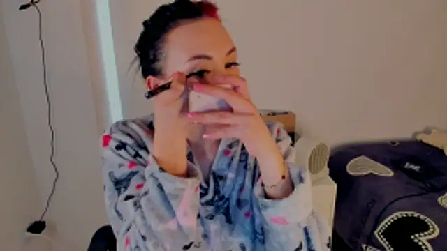 Madison_charlotte's cam snapshot