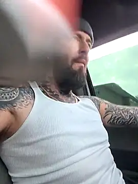 Beardedtattood live sex cam