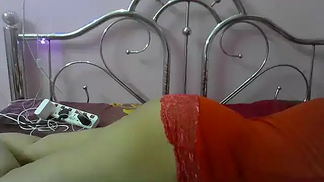 cute_lailaa's cam snapshot