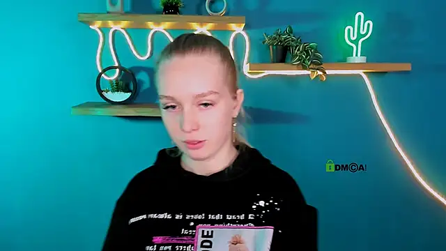 megan_cold's cam snapshot