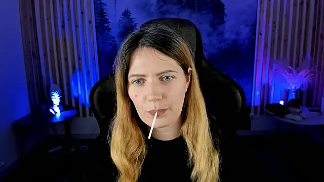 AleksaLaurent's cam snapshot