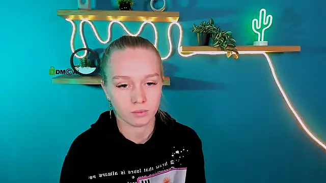 megan_cold's cam snapshot