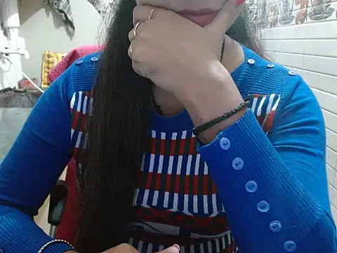 LovingPihu's cam snapshot