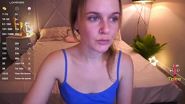 MaribelRiverr_'s cam snapshot