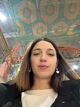 DollyTall's cam snapshot