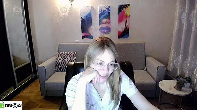 shy_hot_cat's cam snapshot