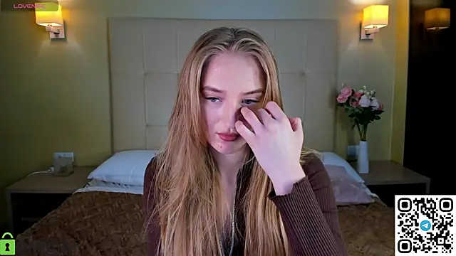 Stacy_River's cam snapshot