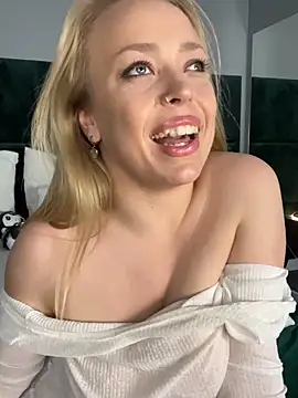 MilaHester's cam snapshot