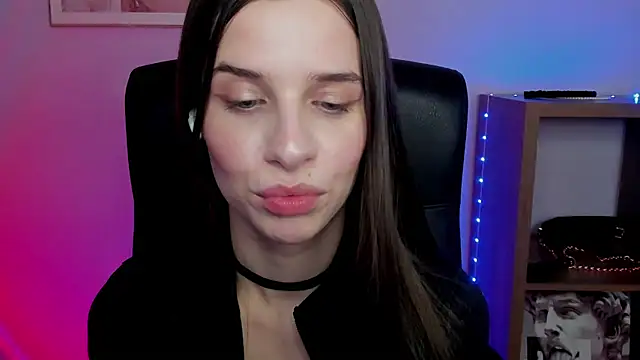 LuxMaya's cam snapshot