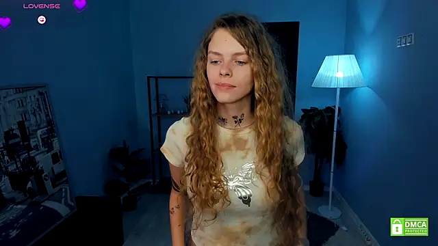 RayaNenlia's cam snapshot