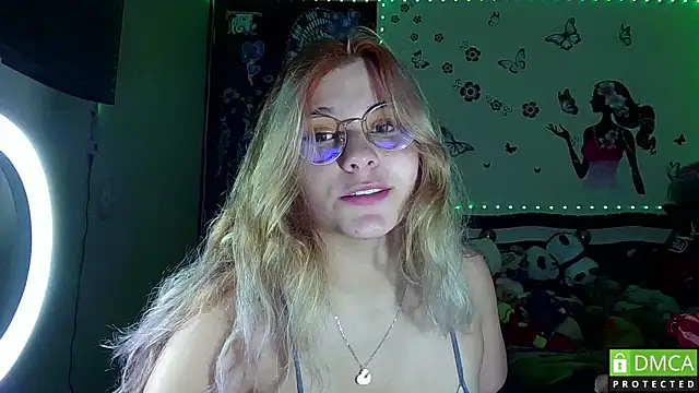 Star_Eli's cam snapshot