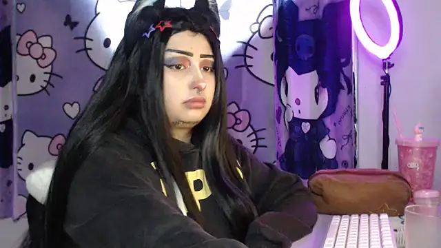 lussyevans24's cam snapshot