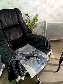 Edelweiss8888's cam snapshot