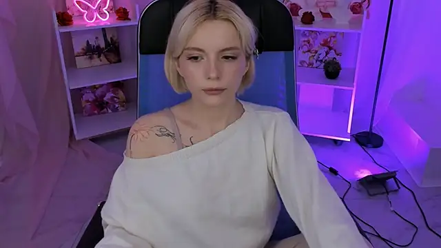 AuroraWrenfield's cam snapshot