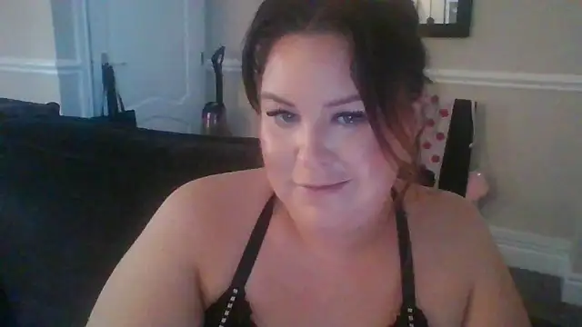 brunetslut's cam snapshot