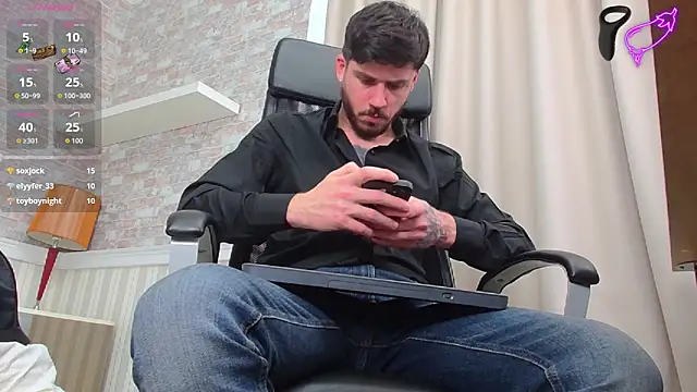 JonahShaw's cam snapshot