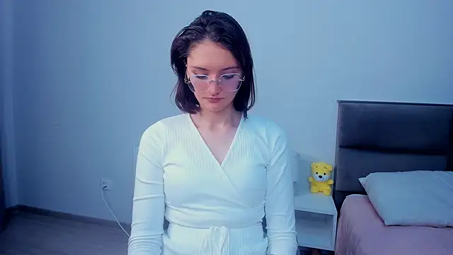 LorrieDegonia's cam snapshot