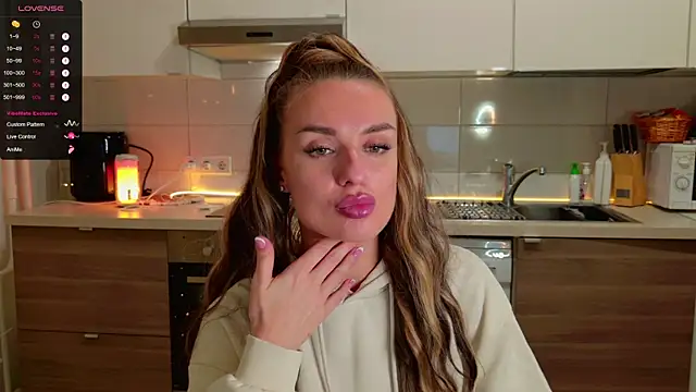 MissLovex's cam snapshot