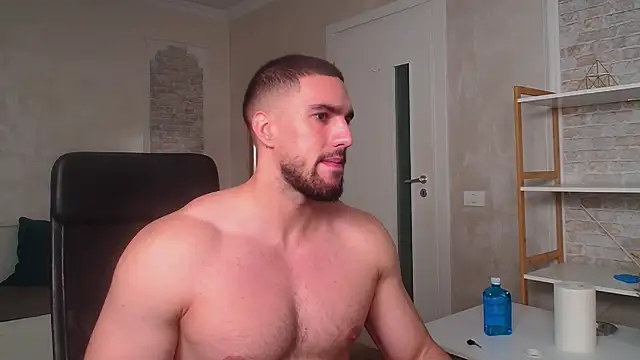 IvanHydee's cam snapshot