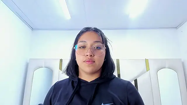 IsabellRodriguez18's cam snapshot