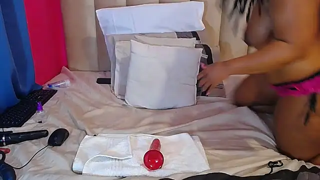 SEXYASSTINAXXX's cam snapshot