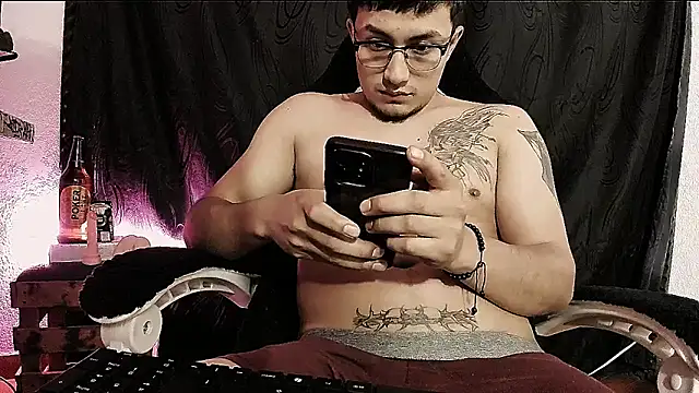 Roobin420's cam snapshot