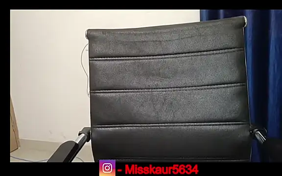 miss_kaur23's cam snapshot